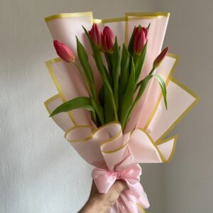 Ramo de 10 tulipanes elegante