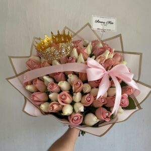 Ramo de 50 rosas reina