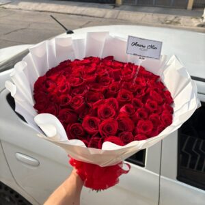 Ramo de 100 rosas rojas