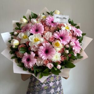 Ramo 100 rosas, tulipanes y gerberas